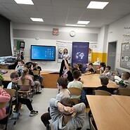 "I click sensibly" in Police