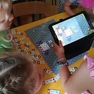 Dzieci kodują z tabletem