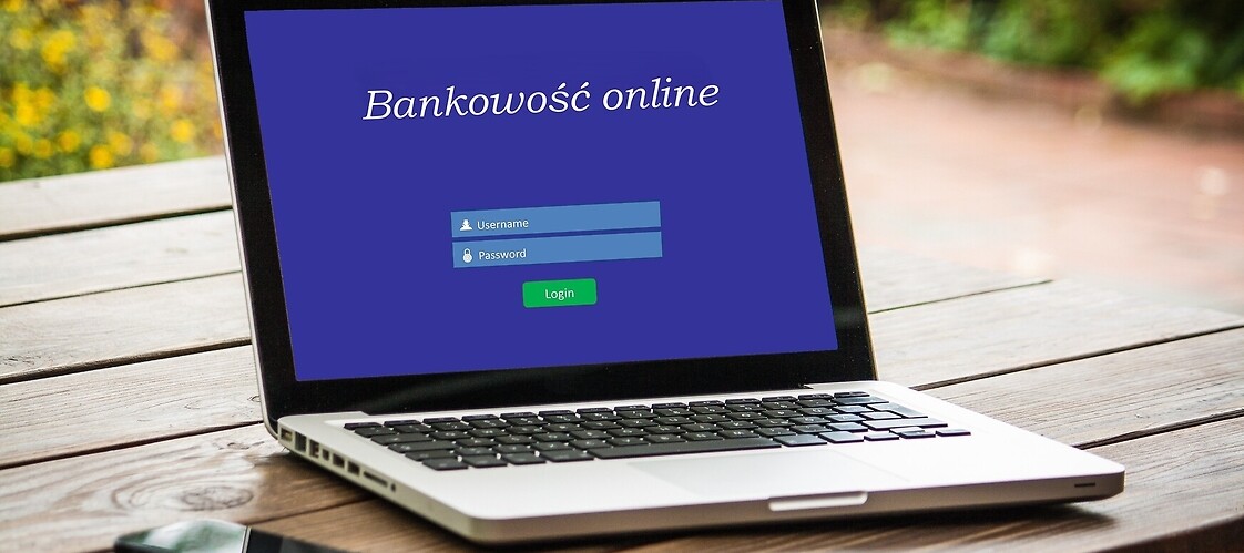 Bezpieczne decyzje finansowe zaczynają się od bezpieczeństwa w sieci