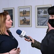 pracownik UKE udziela wywiadu