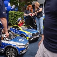 dziecięce samochody policyjne