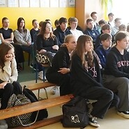 uczniowie na wykładzie