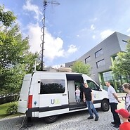 samochód pomiarowy UKE